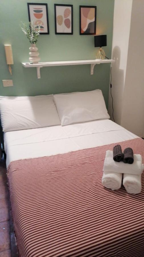 Apartmen In Vicolo Scanderbeg Rome Bagian luar foto